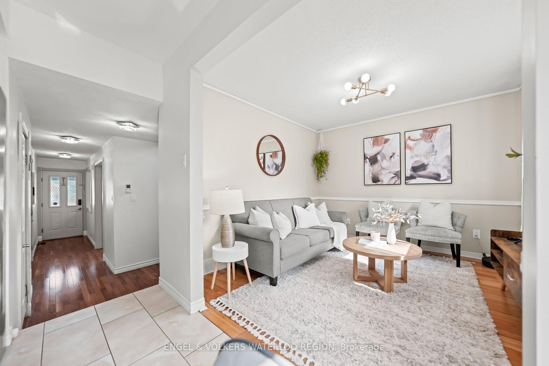 Photo 15 of 323 Newbury Drive, Kitchener — HOMEH