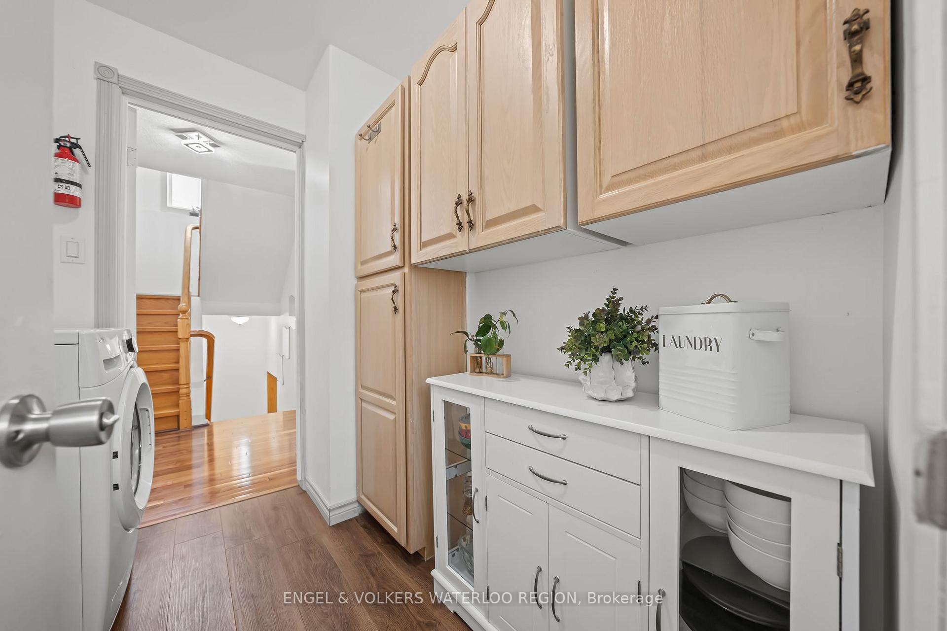 Photo 20 of 323 Newbury Drive, Kitchener — HOMEH