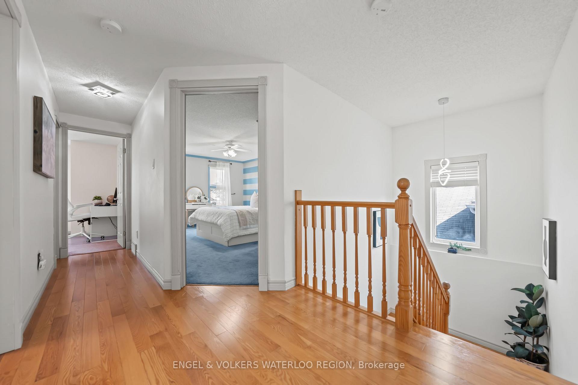 Photo 23 of 323 Newbury Drive, Kitchener — HOMEH