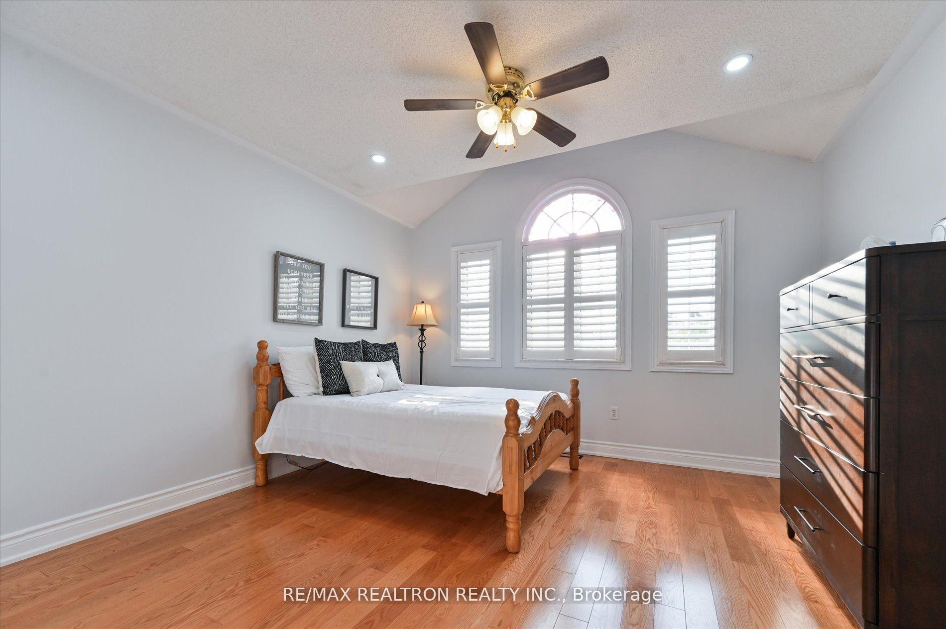 Photo 26 of 51 Harry Blaylock Drive, Markham, Greensborough — HOMEH