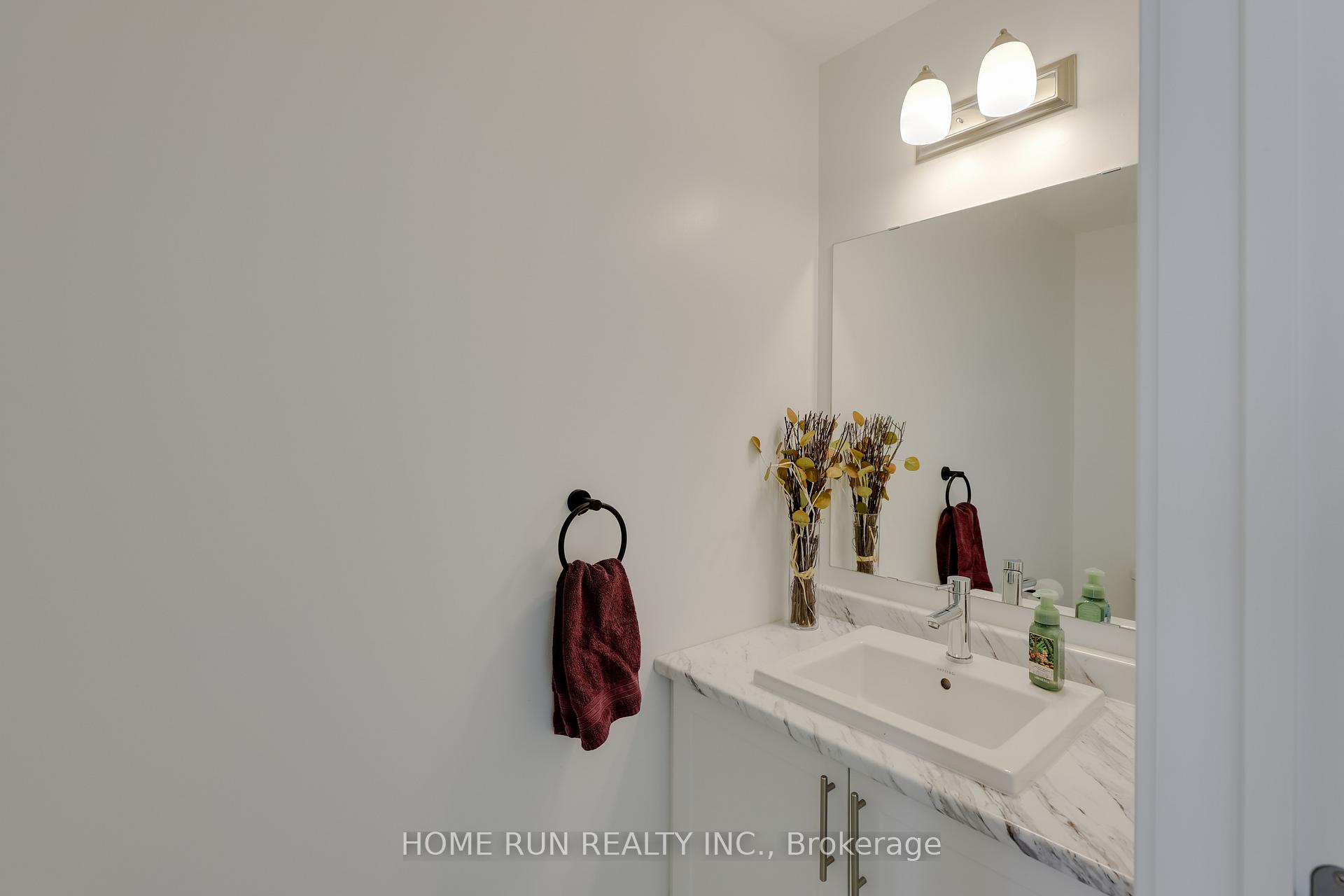 Photo 6 of 1018 Montelena Road, Ottawa, Kanata - Emerald Meadows/Trailwest — HOMEH
