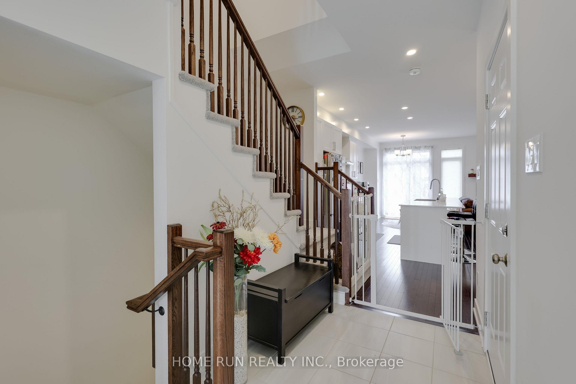 Photo 7 of 1018 Montelena Road, Ottawa, Kanata - Emerald Meadows/Trailwest — HOMEH