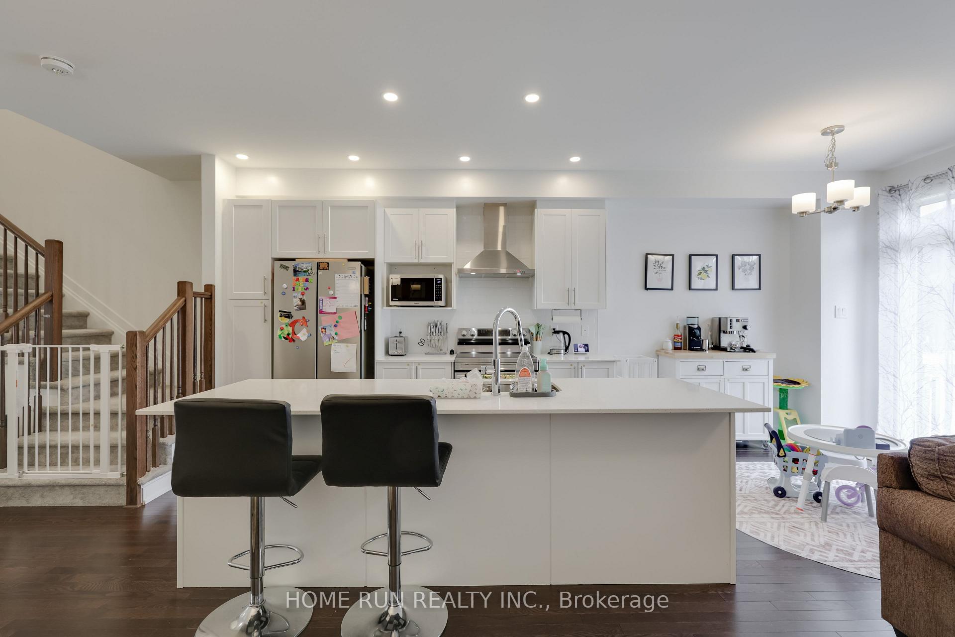 Photo 12 of 1018 Montelena Road, Ottawa, Kanata - Emerald Meadows/Trailwest — HOMEH