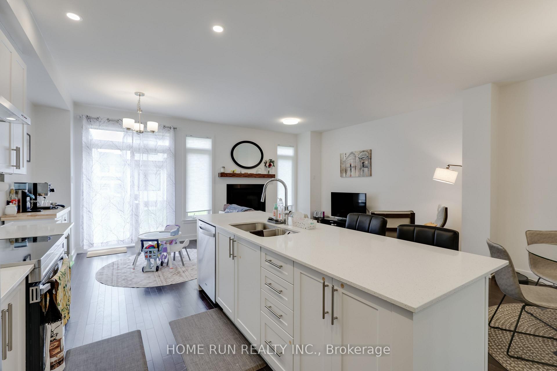 Photo 15 of 1018 Montelena Road, Ottawa, Kanata - Emerald Meadows/Trailwest — HOMEH