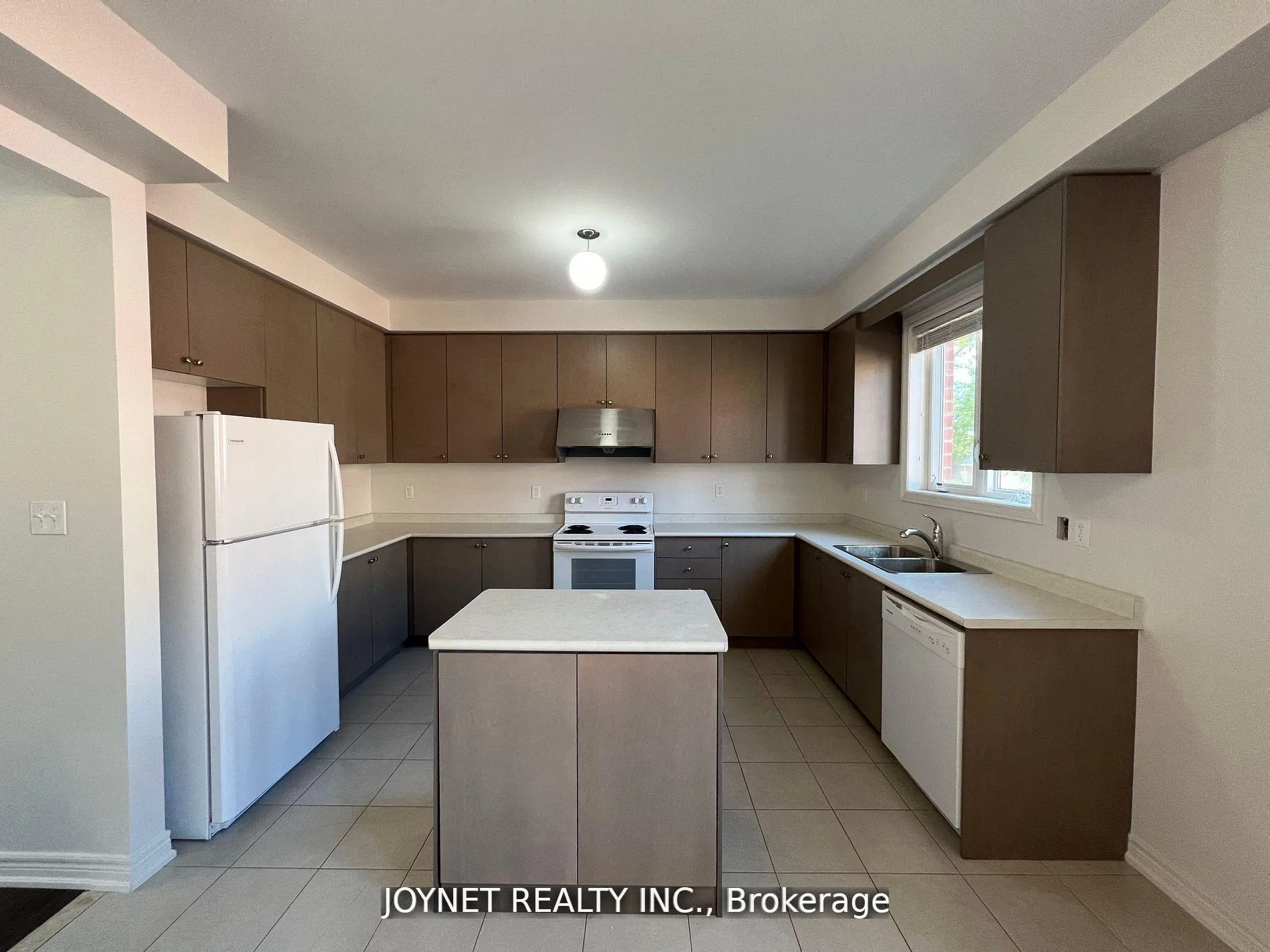 Photo 8 of 85 Roy Grove Way, Markham, Greensborough — HOMEH