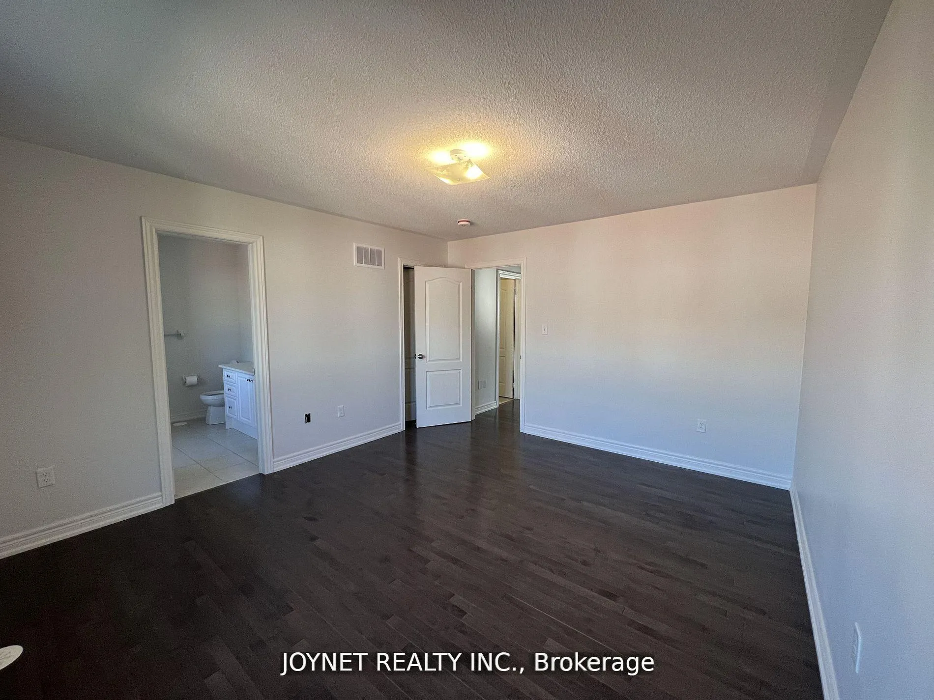 Photo 12 of 85 Roy Grove Way, Markham, Greensborough — HOMEH