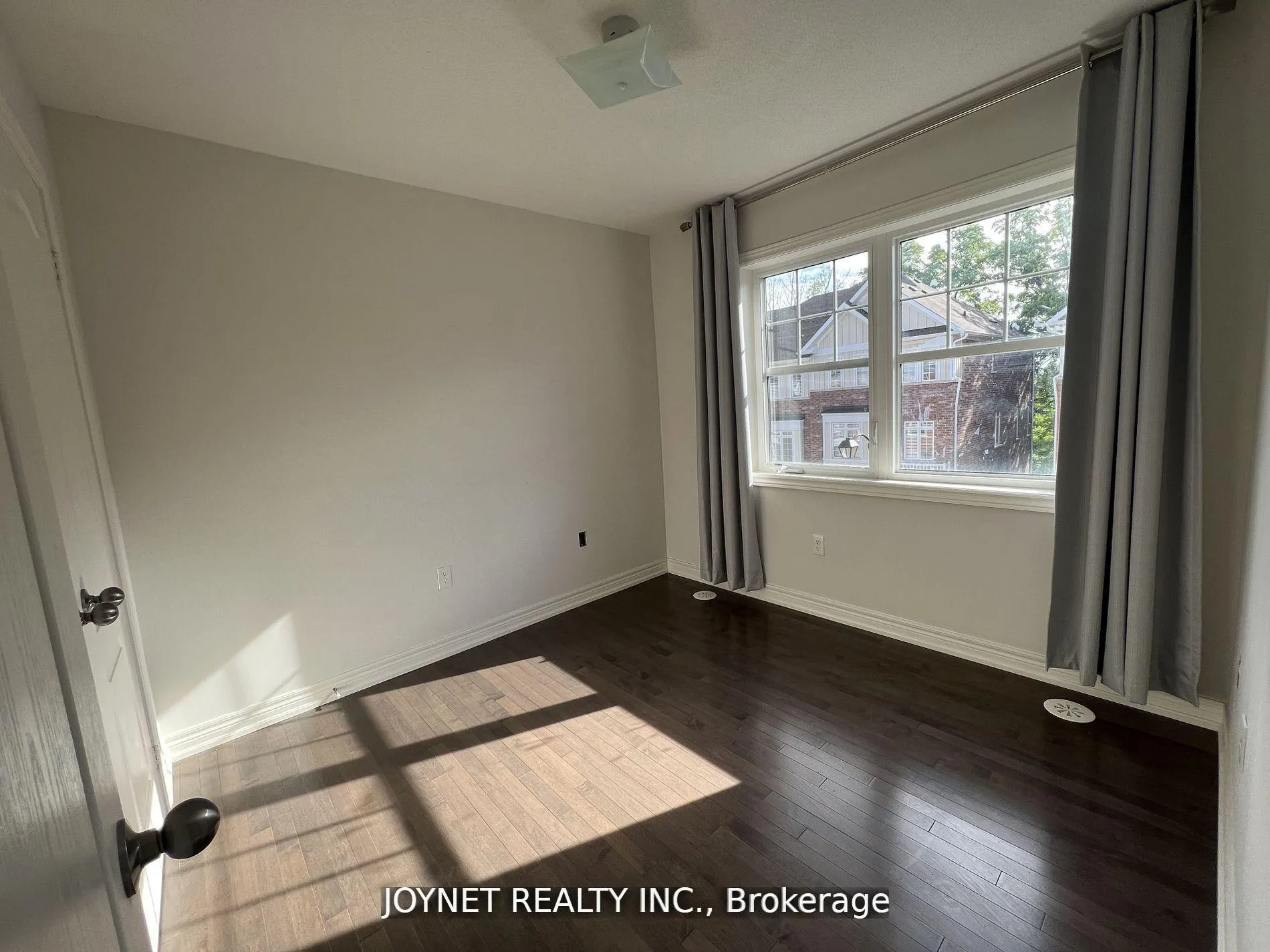 Photo 14 of 85 Roy Grove Way, Markham, Greensborough — HOMEH