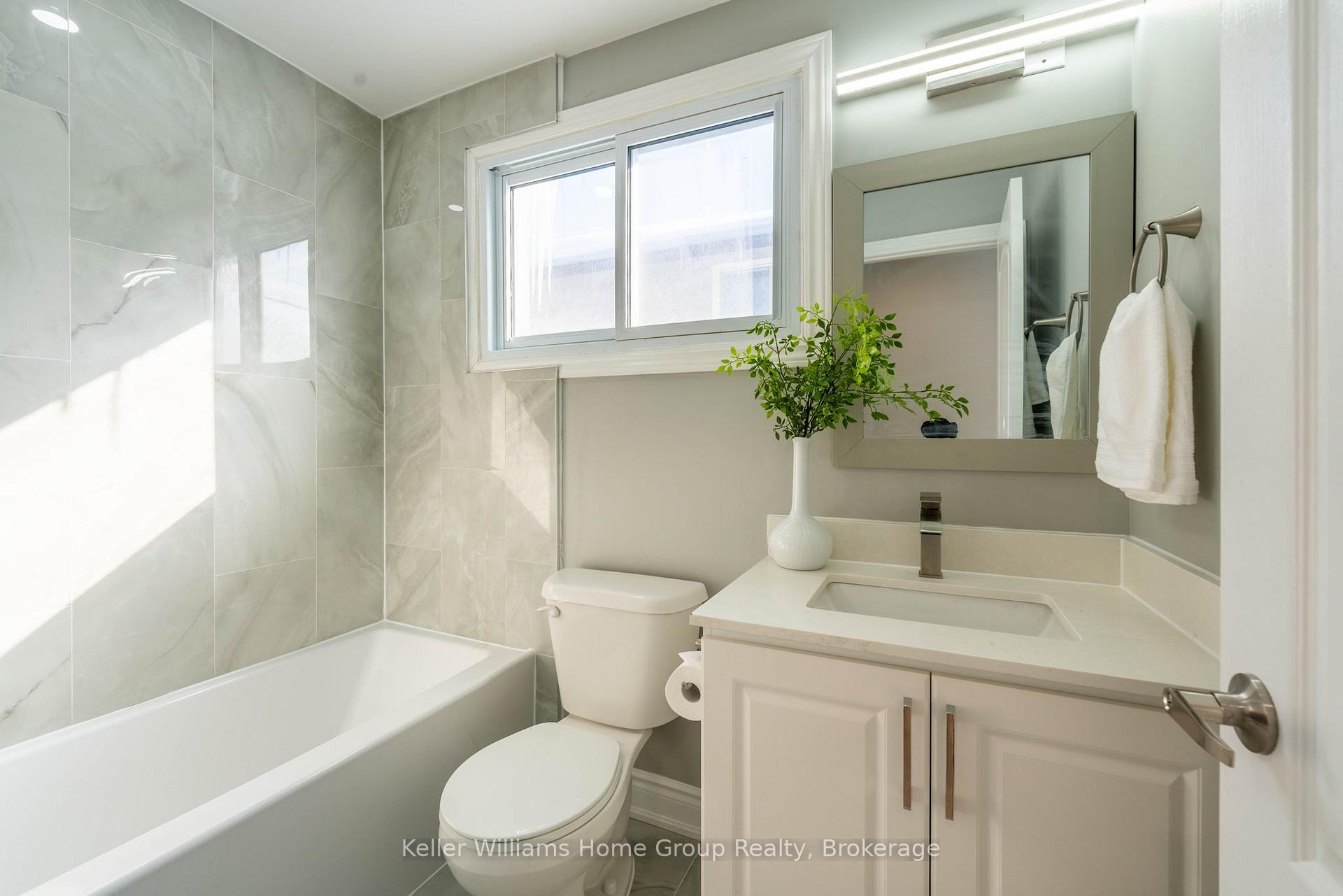 Photo 17 of 201 Fennell Avenue E, Hamilton, Centremount — HOMEH