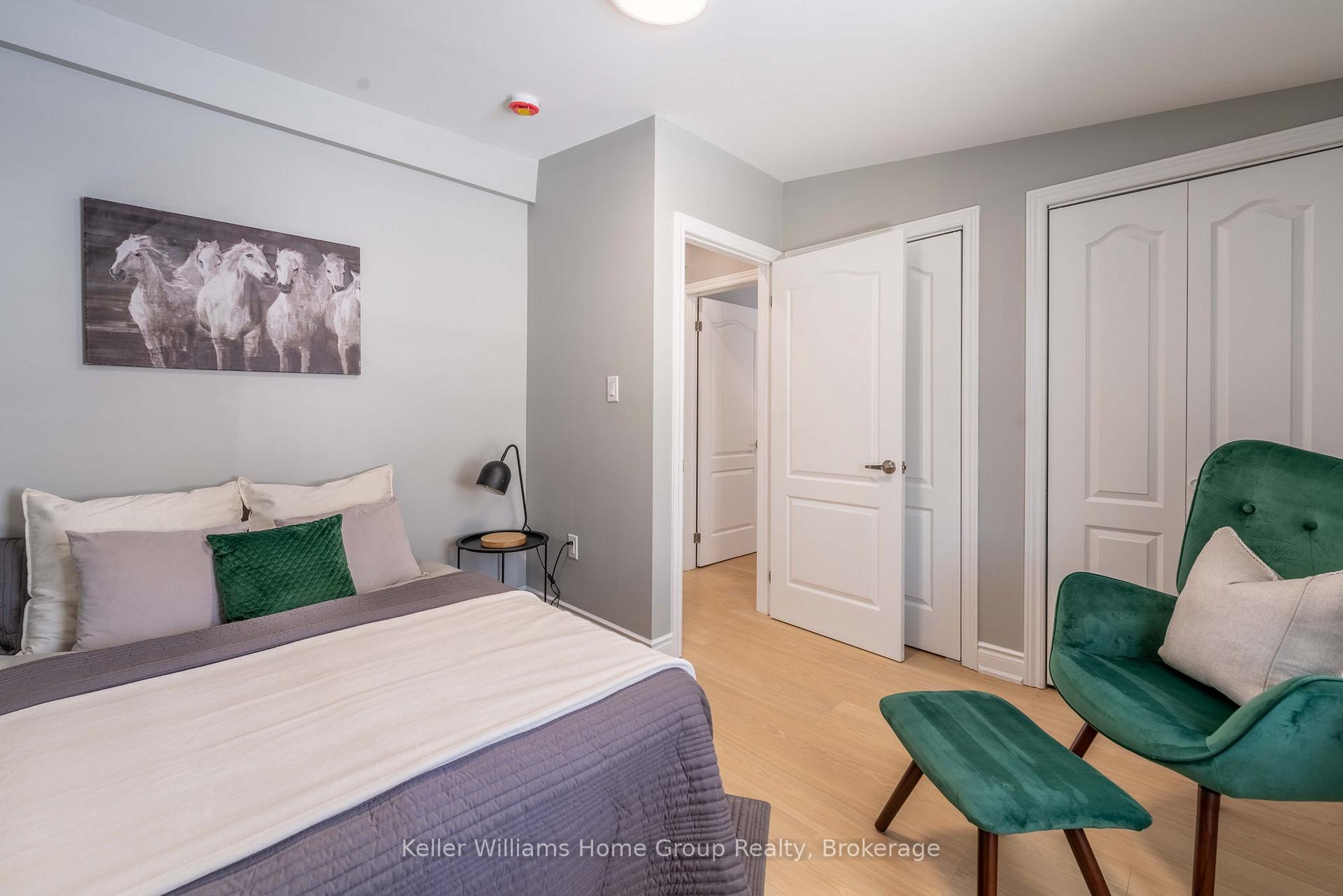 Photo 19 of 201 Fennell Avenue E, Hamilton, Centremount — HOMEH