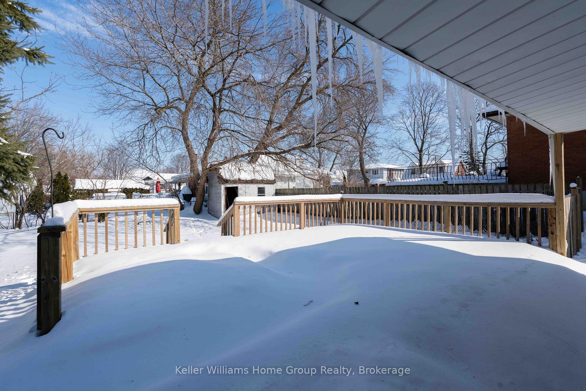 Photo 28 of 201 Fennell Avenue E, Hamilton, Centremount — HOMEH