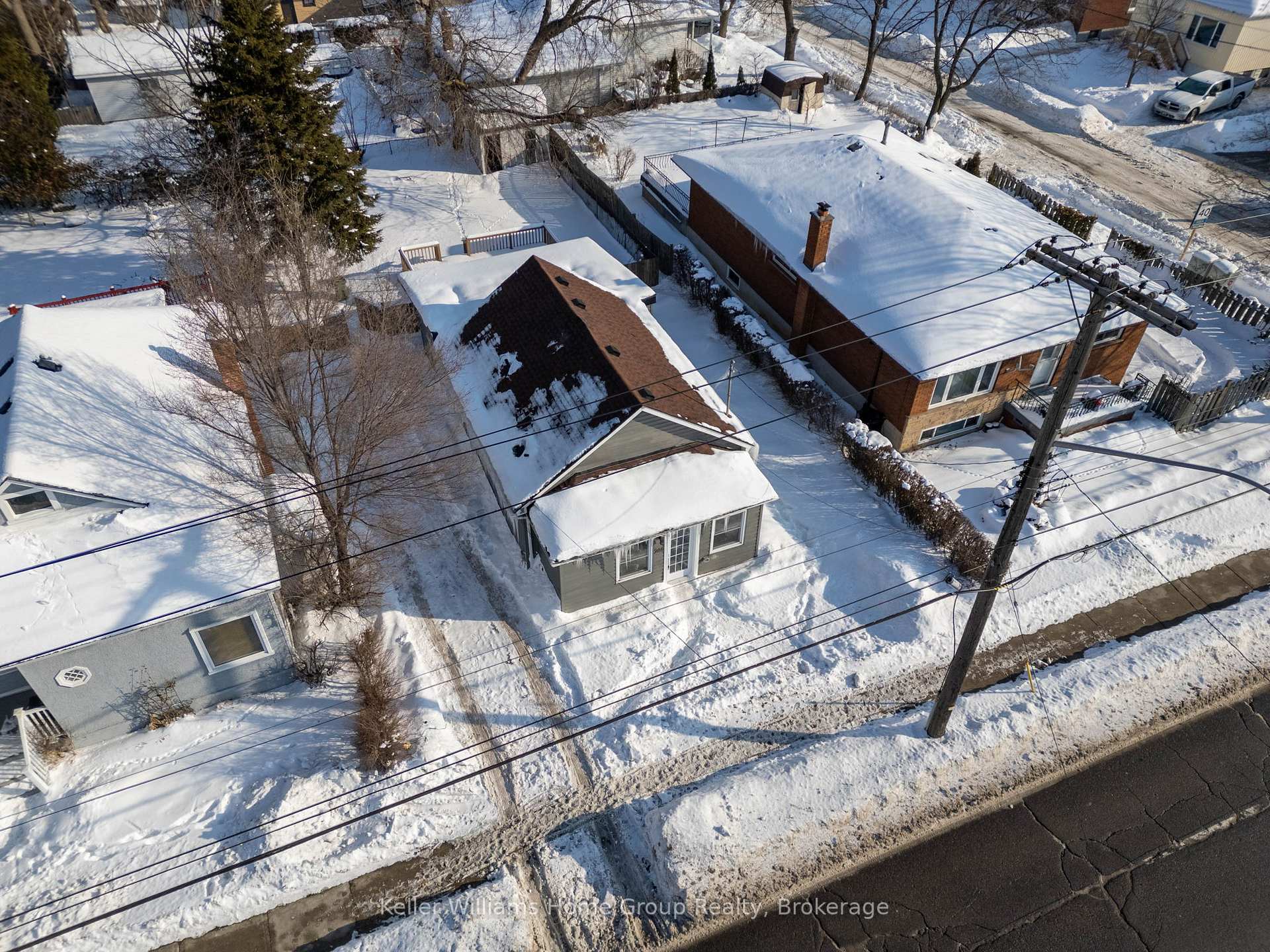 Photo 31 of 201 Fennell Avenue E, Hamilton, Centremount — HOMEH