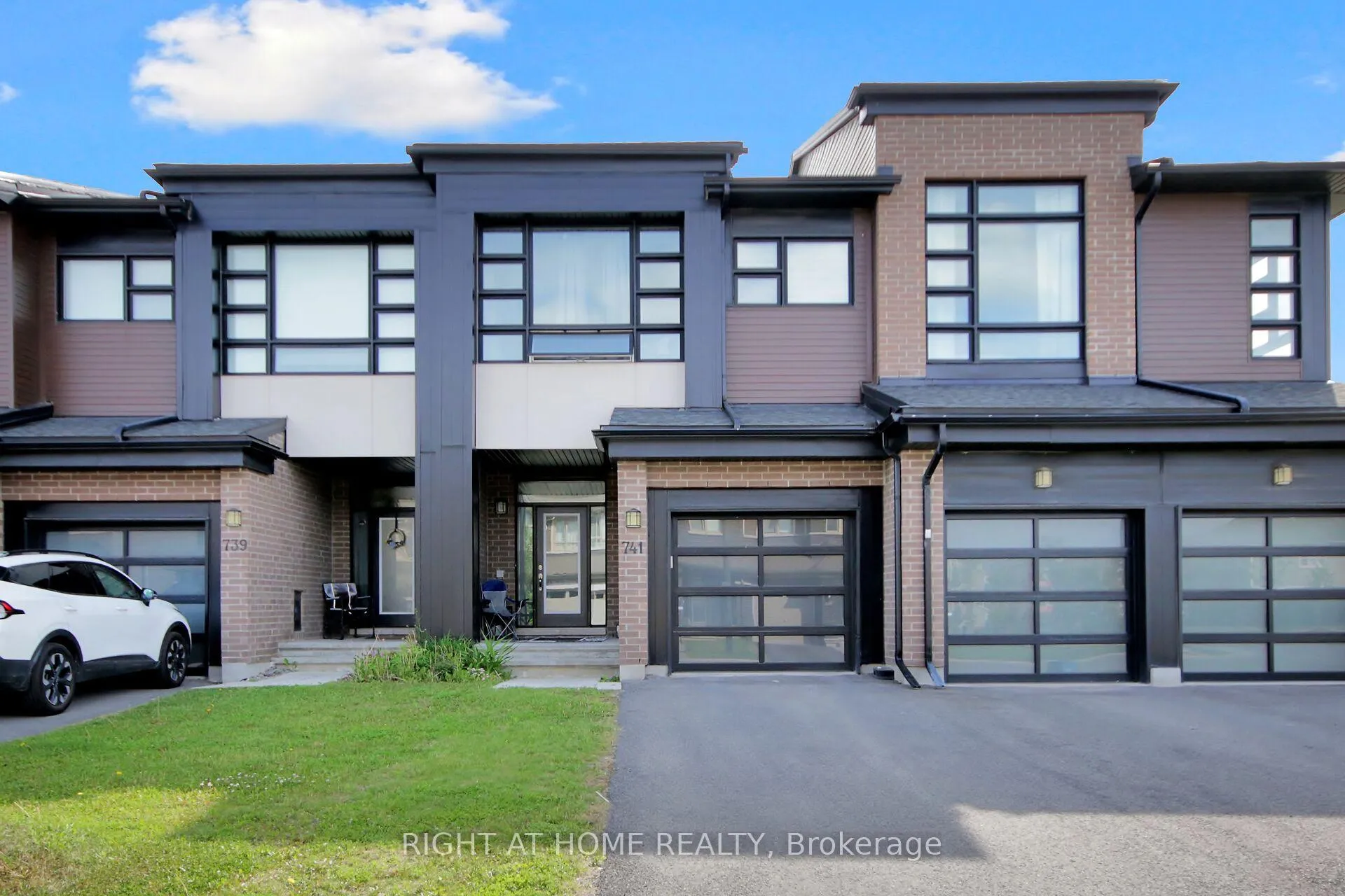 Photo 1 of 741 Twist Way, Ottawa, Kanata - Emerald Meadows/Trailwest — HOMEH