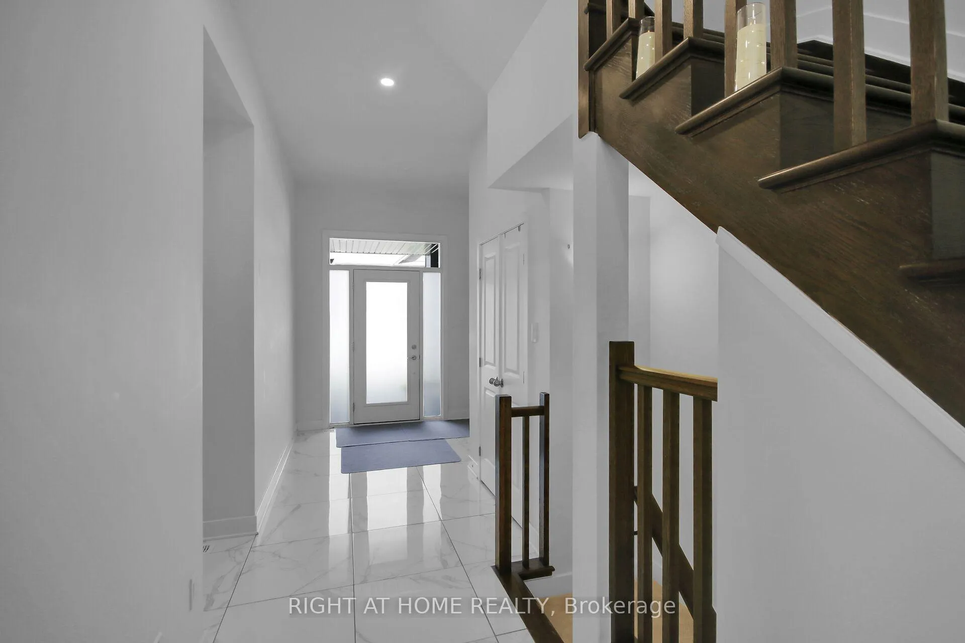 Photo 4 of 741 Twist Way, Ottawa, Kanata - Emerald Meadows/Trailwest — HOMEH