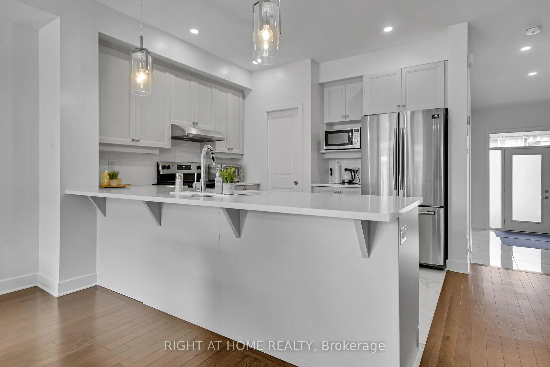 Photo 19 of 741 Twist Way, Ottawa, Kanata - Emerald Meadows/Trailwest — HOMEH