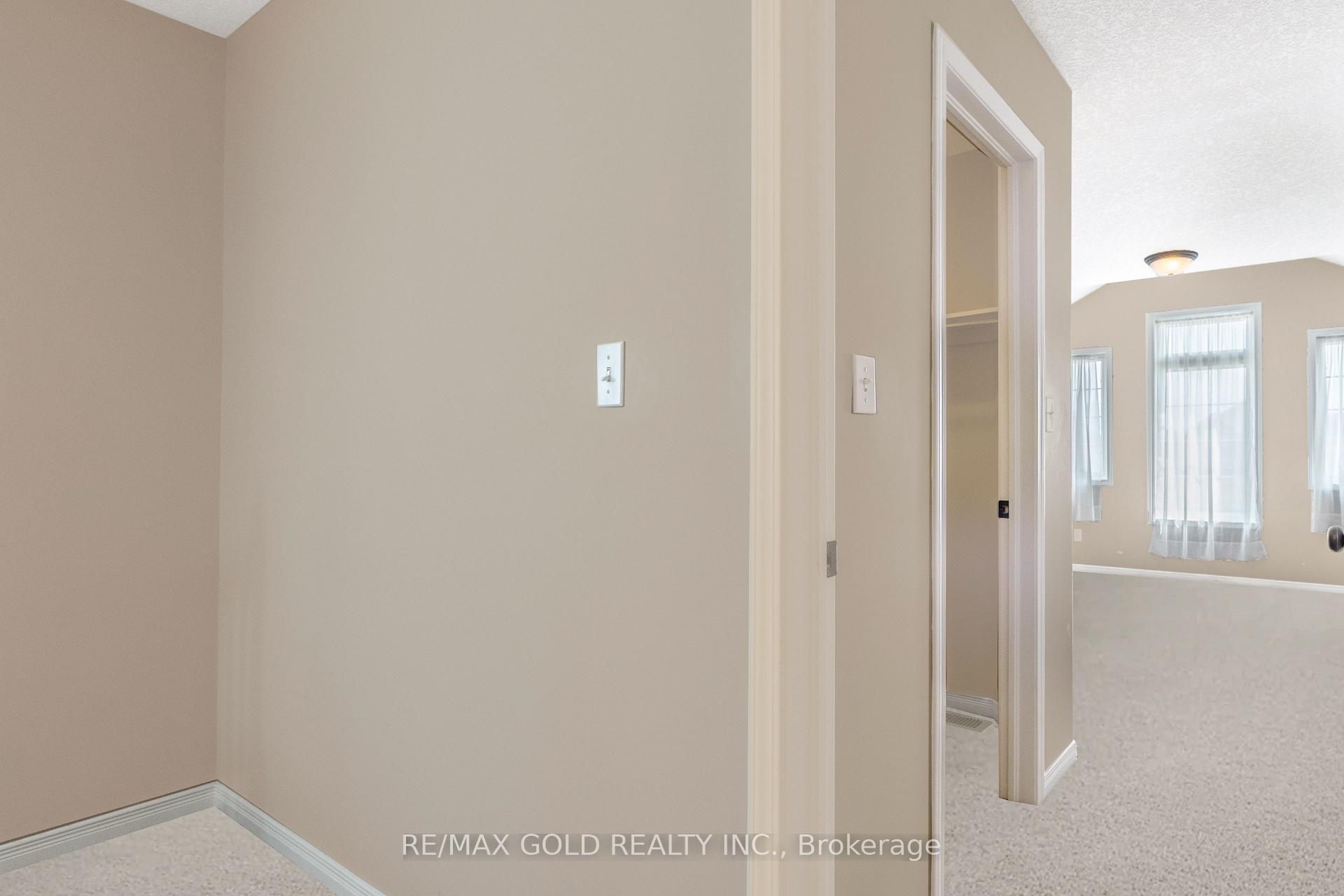 Photo 25 of 1264 Countrystone Drive, Kitchener — HOMEH