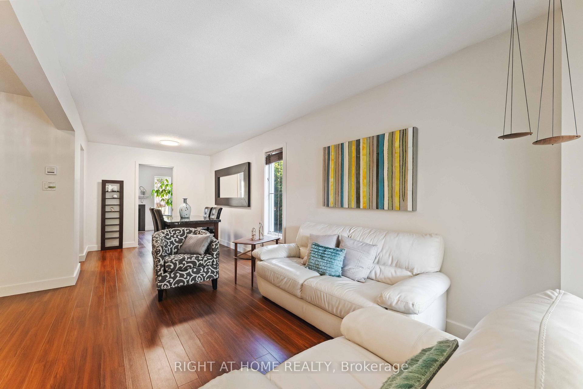 Photo 8 of 142 Blackdome Crescent, Ottawa, Kanata - Kanata Lakes/Heritage Hills — HOMEH