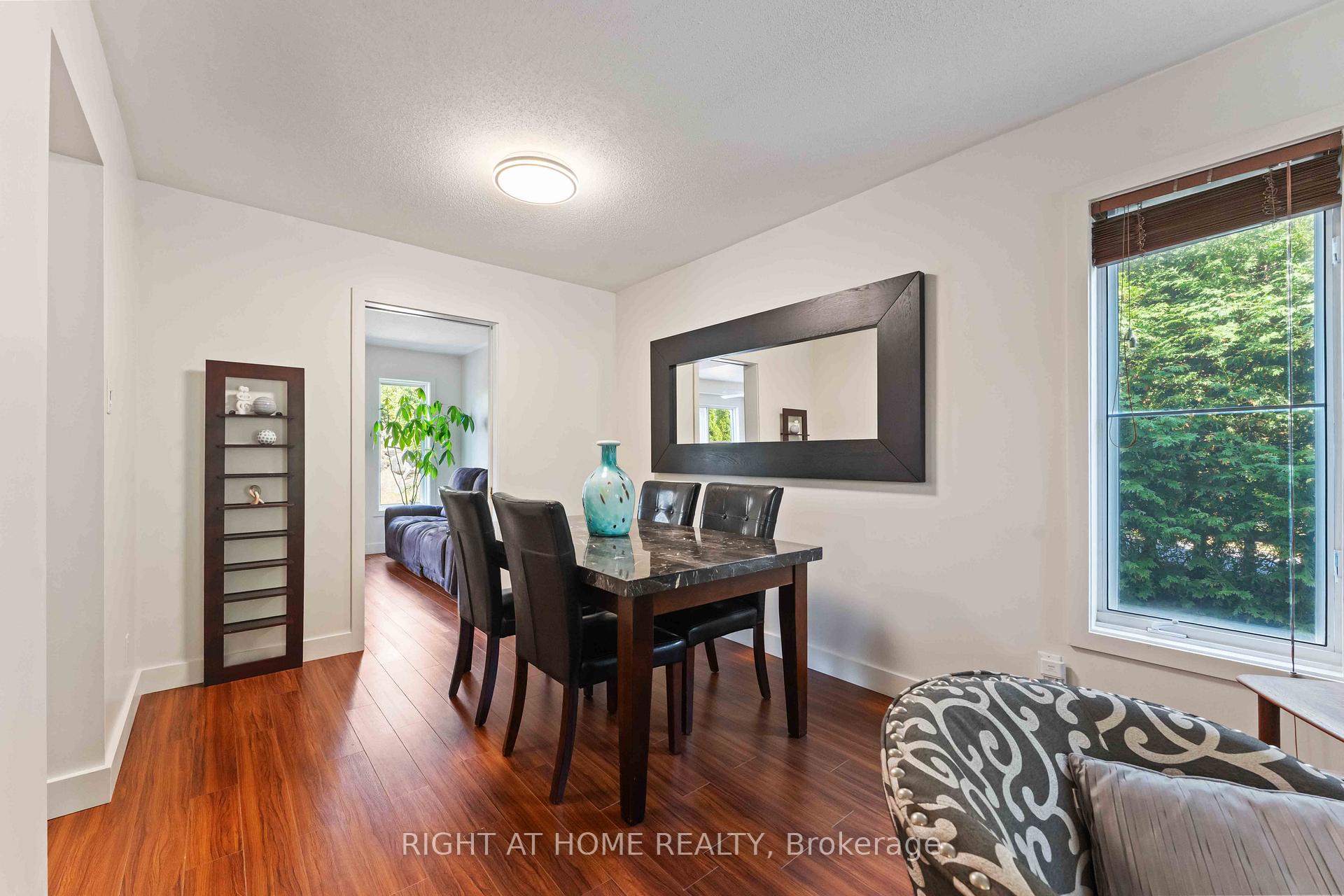 Photo 10 of 142 Blackdome Crescent, Ottawa, Kanata - Kanata Lakes/Heritage Hills — HOMEH