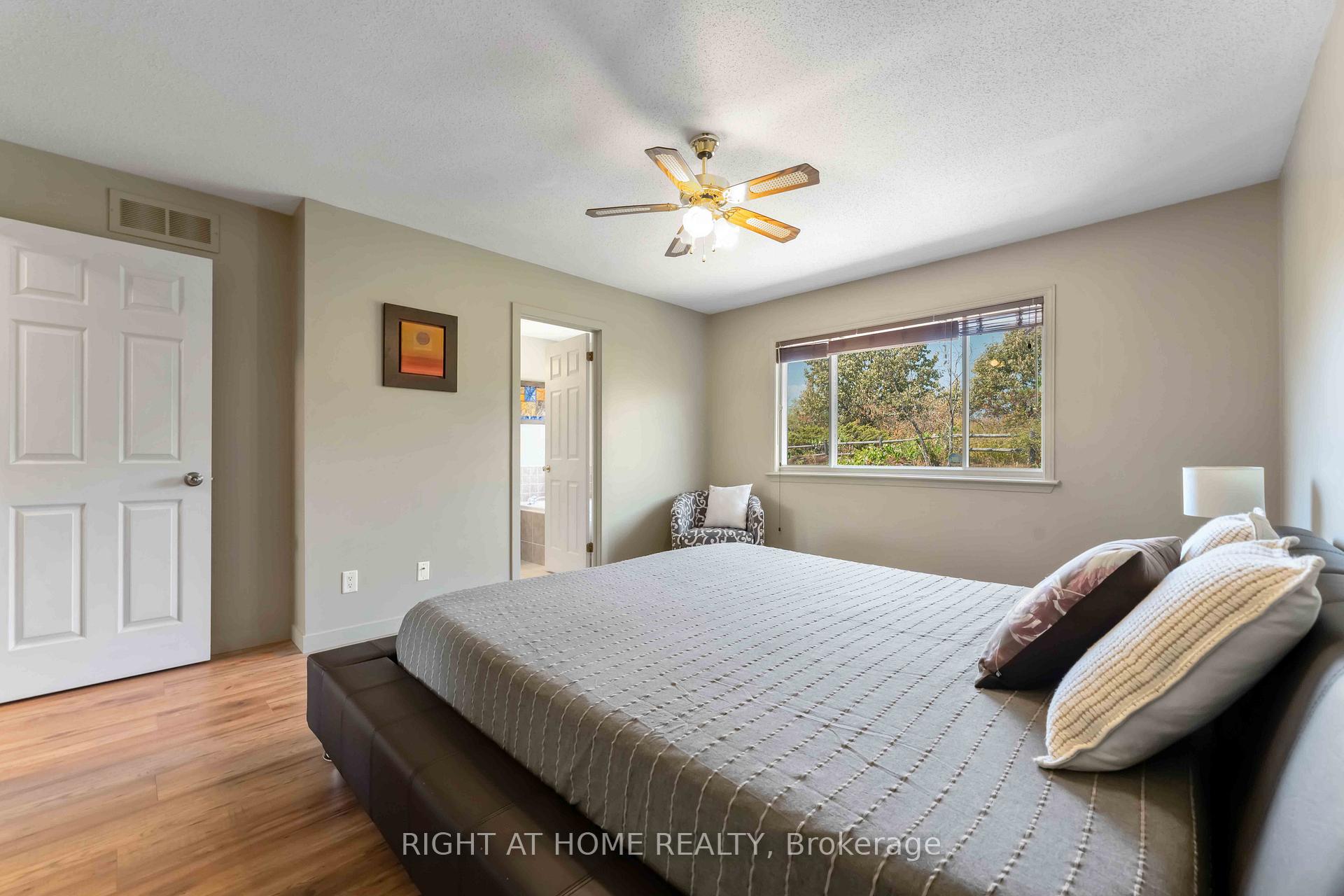 Photo 16 of 142 Blackdome Crescent, Ottawa, Kanata - Kanata Lakes/Heritage Hills — HOMEH
