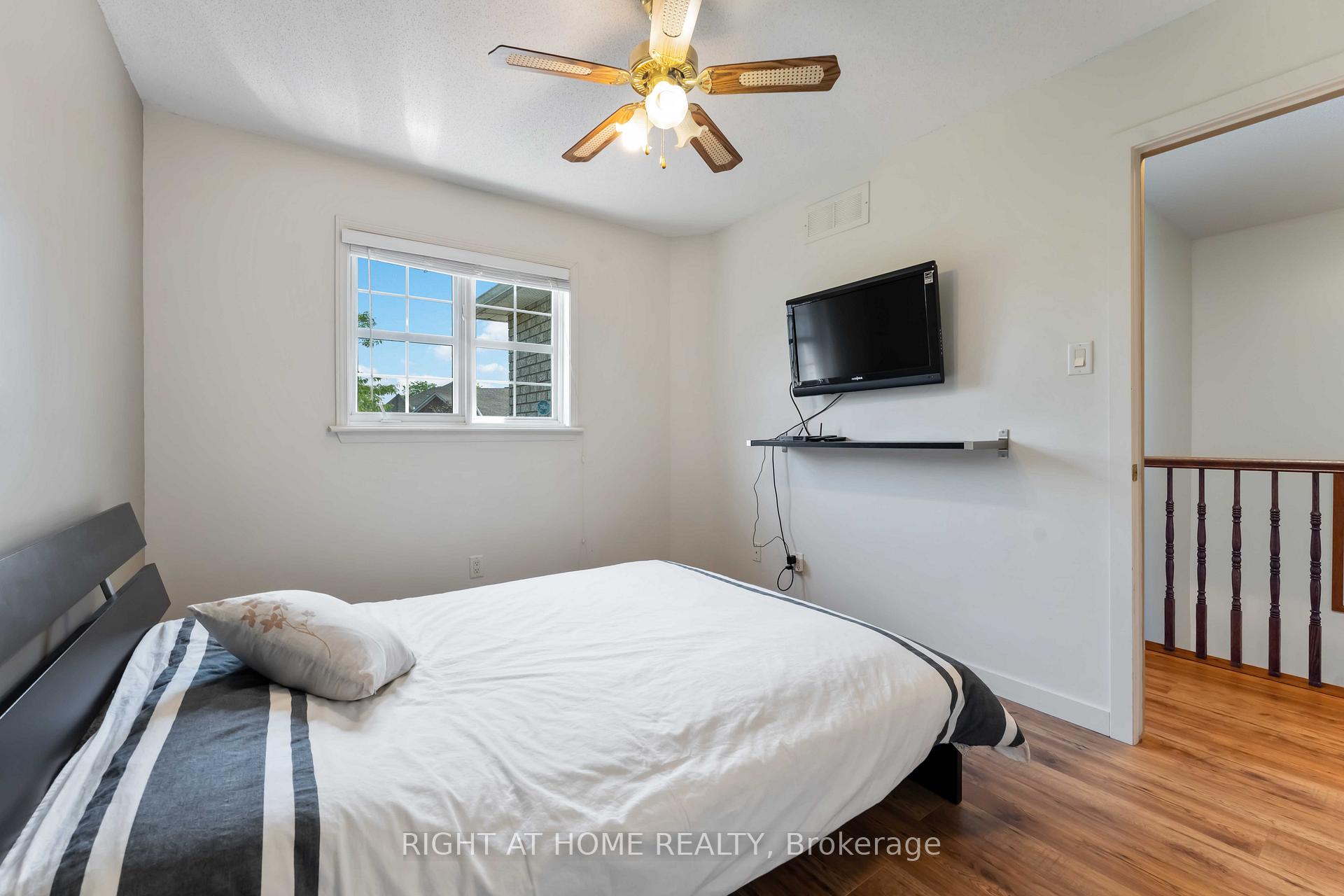 Photo 22 of 142 Blackdome Crescent, Ottawa, Kanata - Kanata Lakes/Heritage Hills — HOMEH