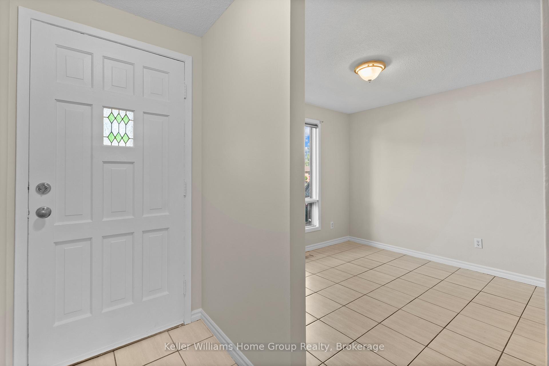 Photo 5 of 531 Strasburg Road, Kitchener — HOMEH