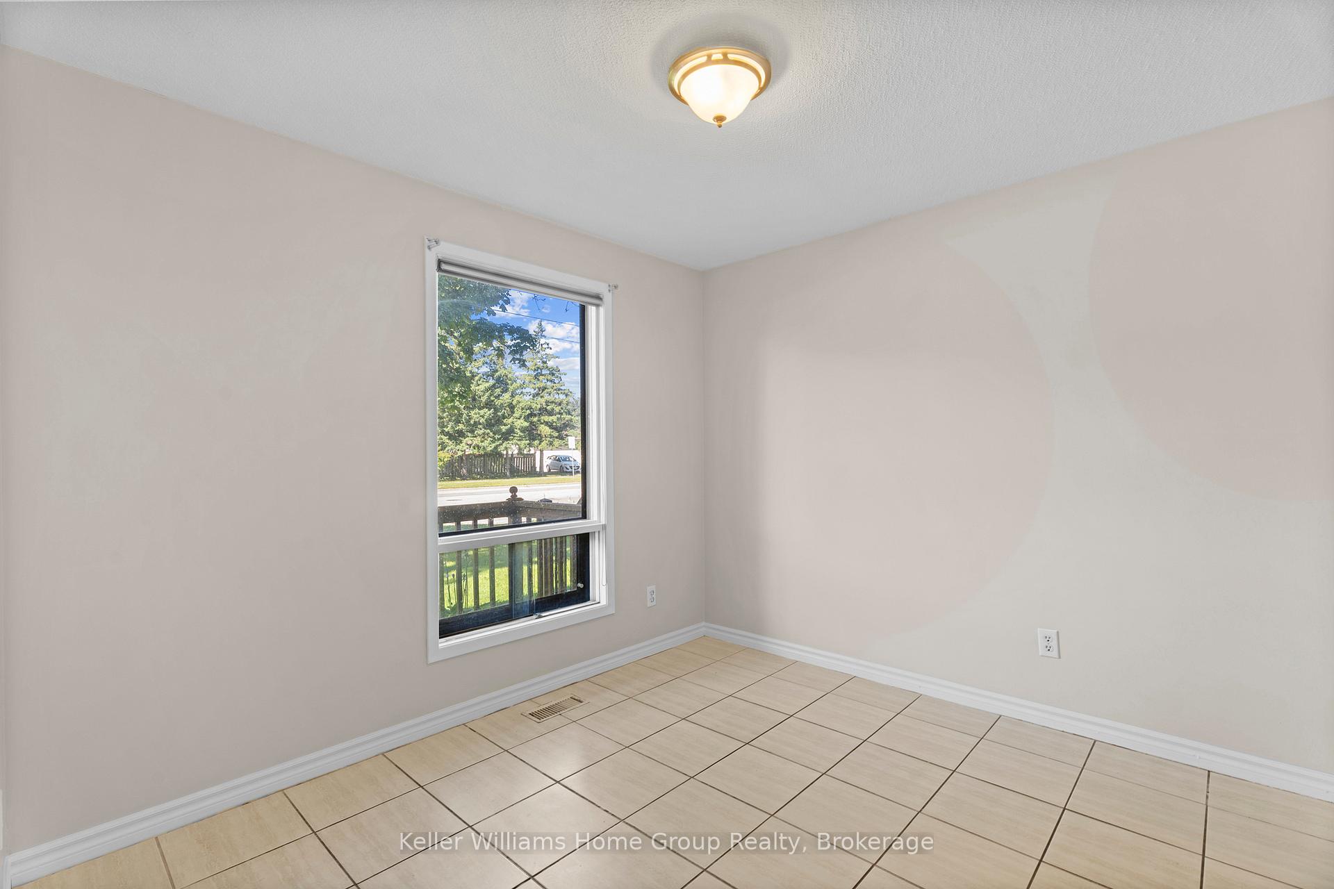 Photo 10 of 531 Strasburg Road, Kitchener — HOMEH