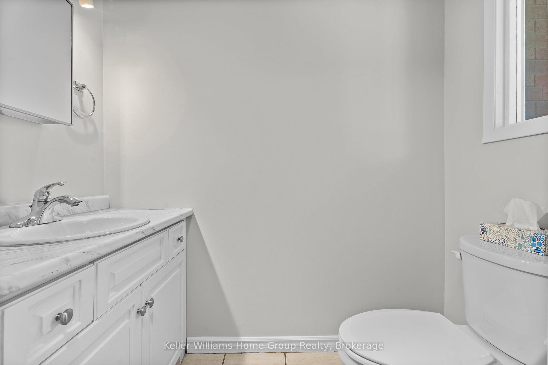 Photo 11 of 531 Strasburg Road, Kitchener — HOMEH