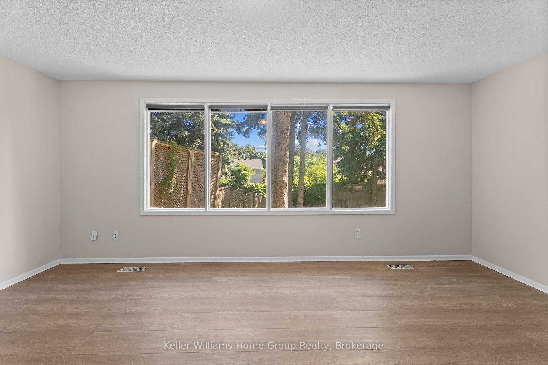 Photo 13 of 531 Strasburg Road, Kitchener — HOMEH