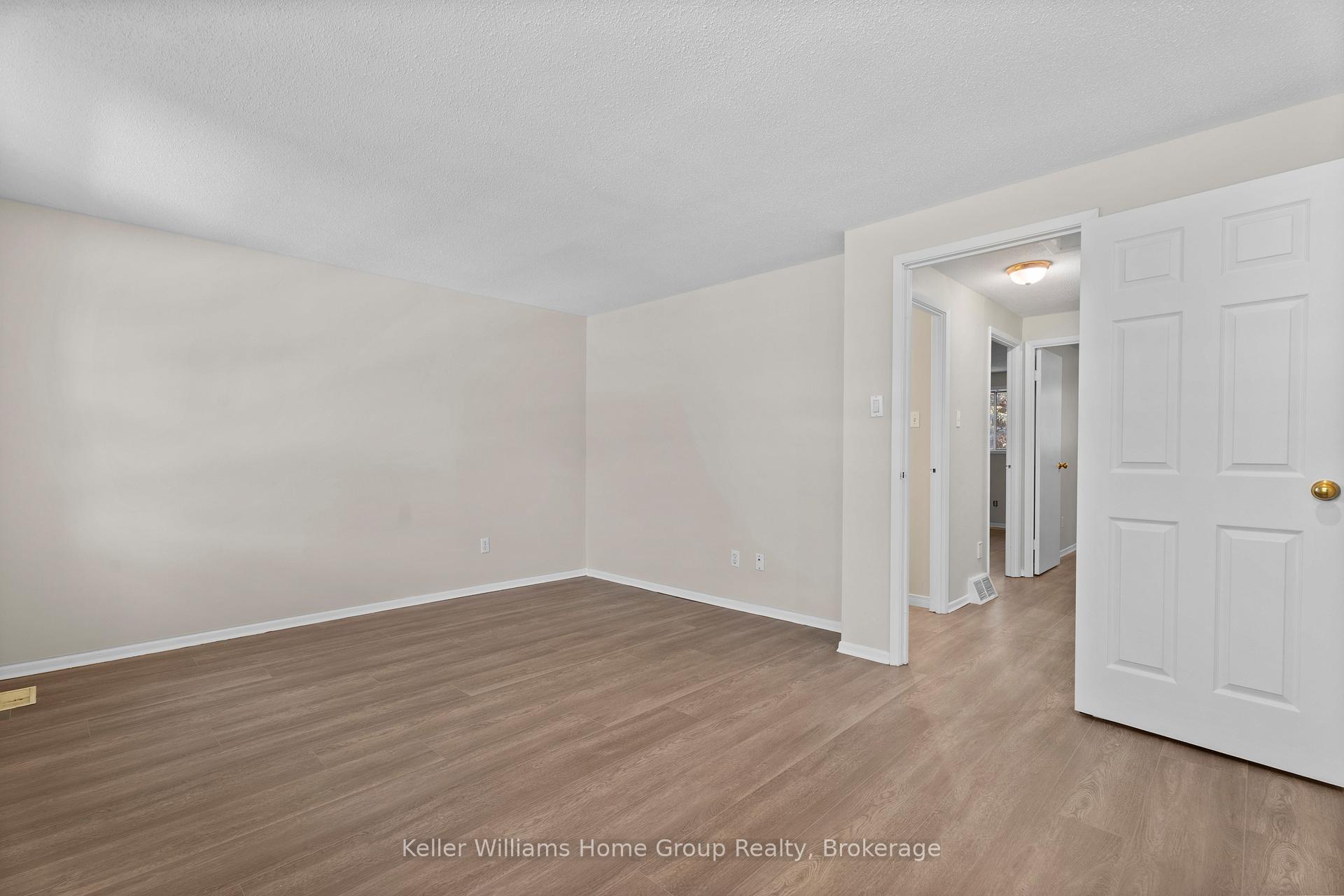 Photo 17 of 531 Strasburg Road, Kitchener — HOMEH