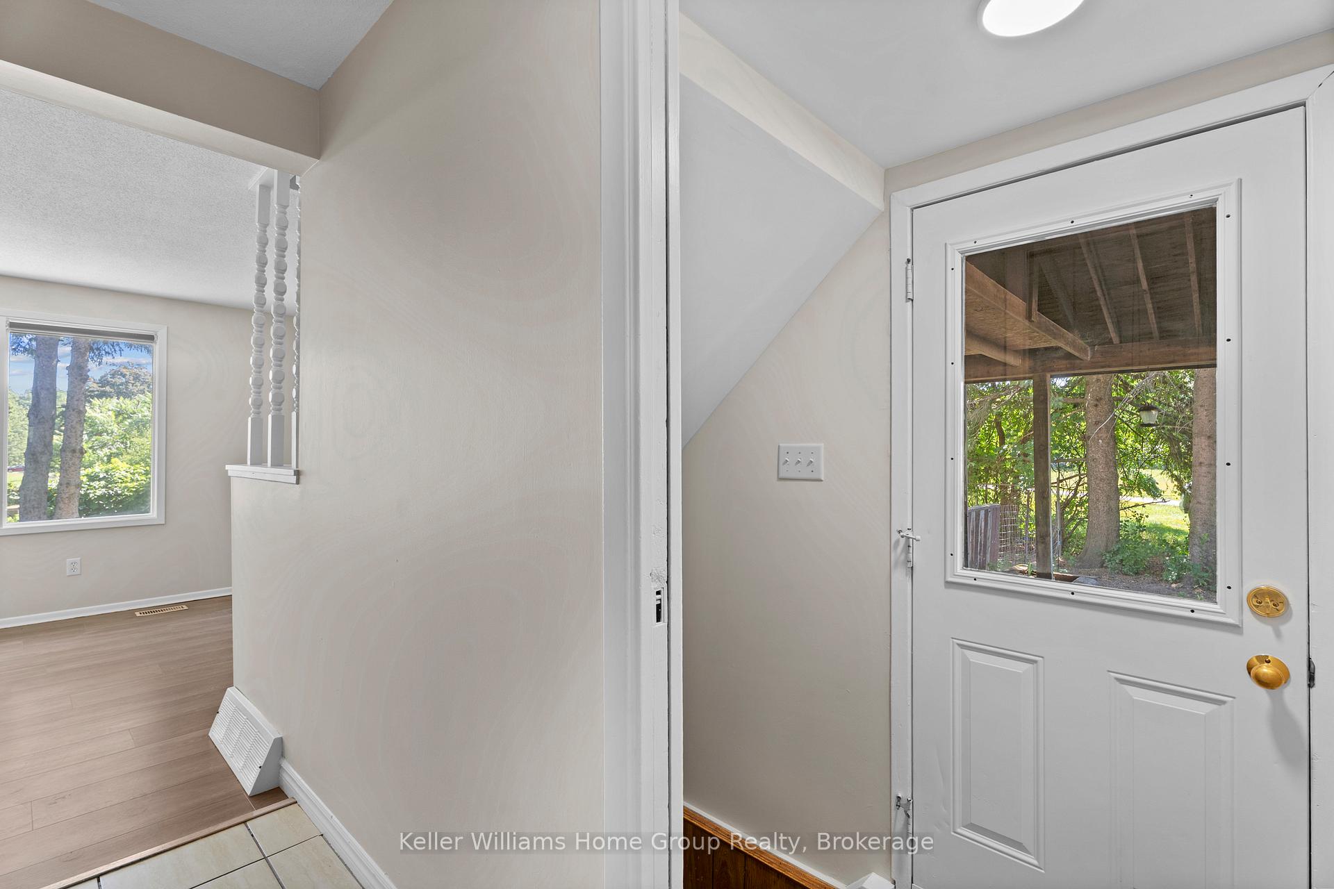 Photo 23 of 531 Strasburg Road, Kitchener — HOMEH