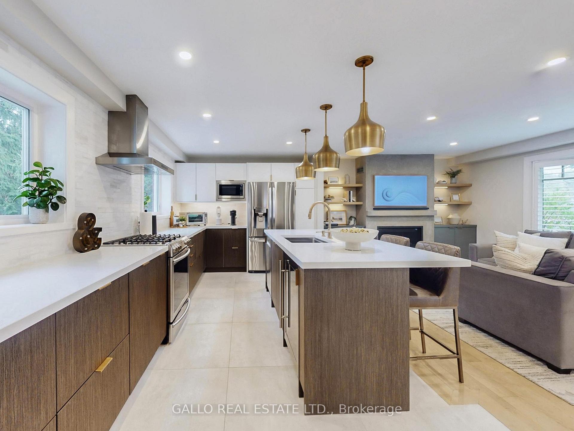 Photo 7 of 17 Sir Caradoc Place, Markham, Markham Village — HOMEH