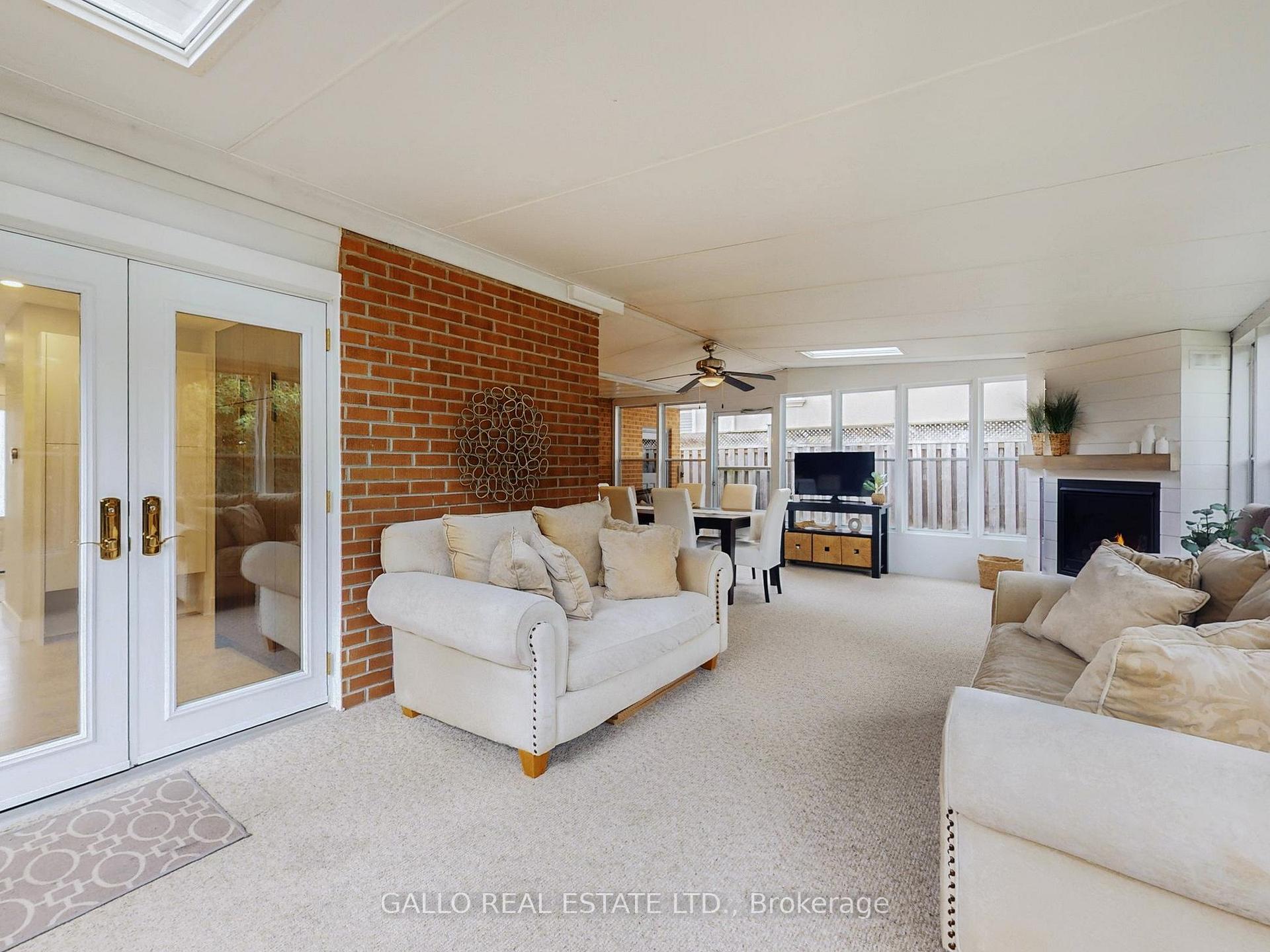 Photo 12 of 17 Sir Caradoc Place, Markham, Markham Village — HOMEH