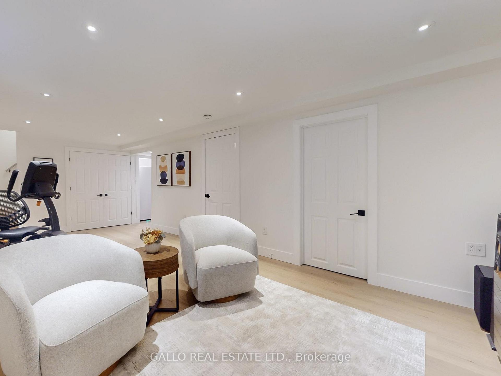 Photo 23 of 17 Sir Caradoc Place, Markham, Markham Village — HOMEH