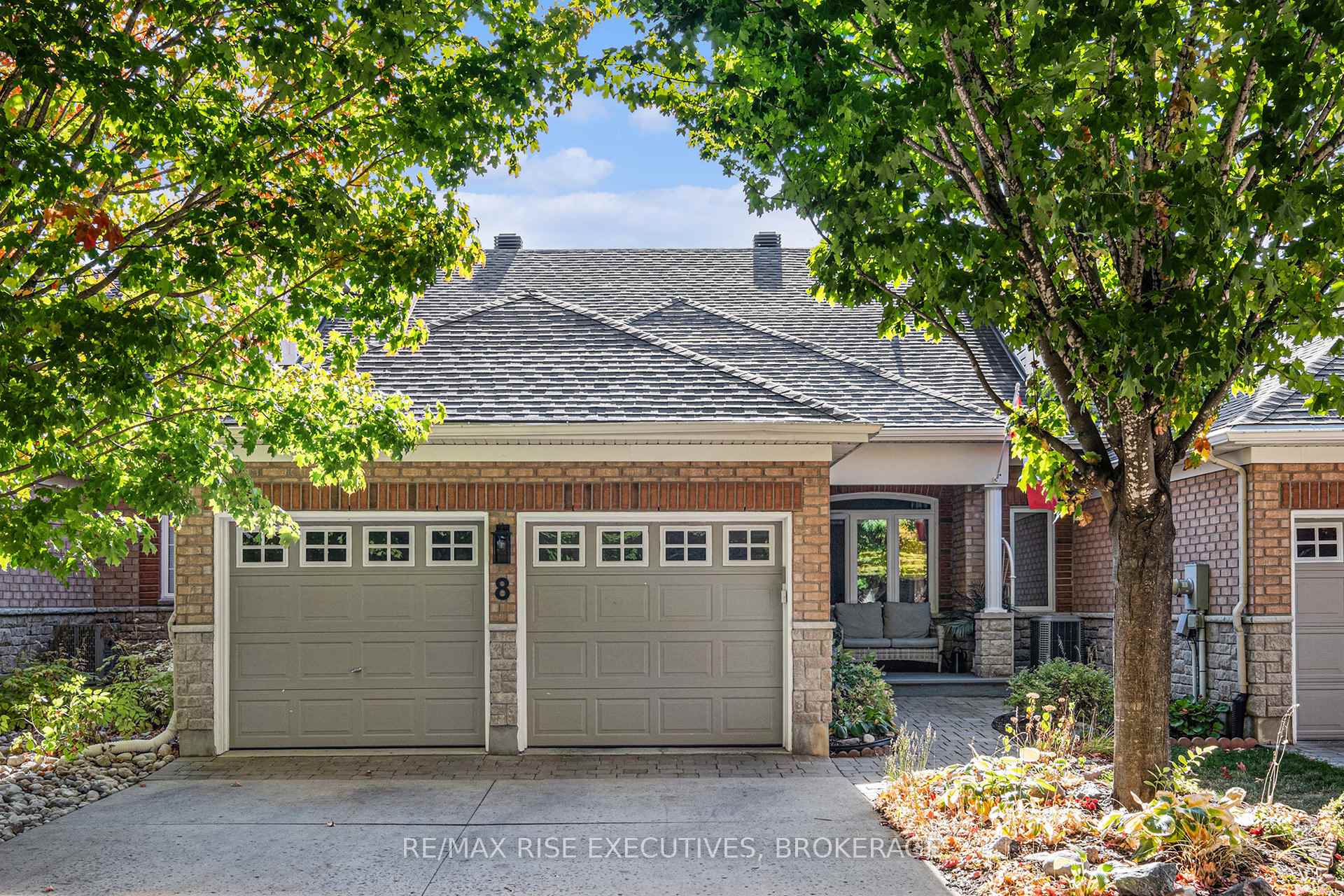 Photo 1 of 8 Kinmount Private, Ottawa, Kanata - Kanata Lakes/Heritage Hills — HOMEH