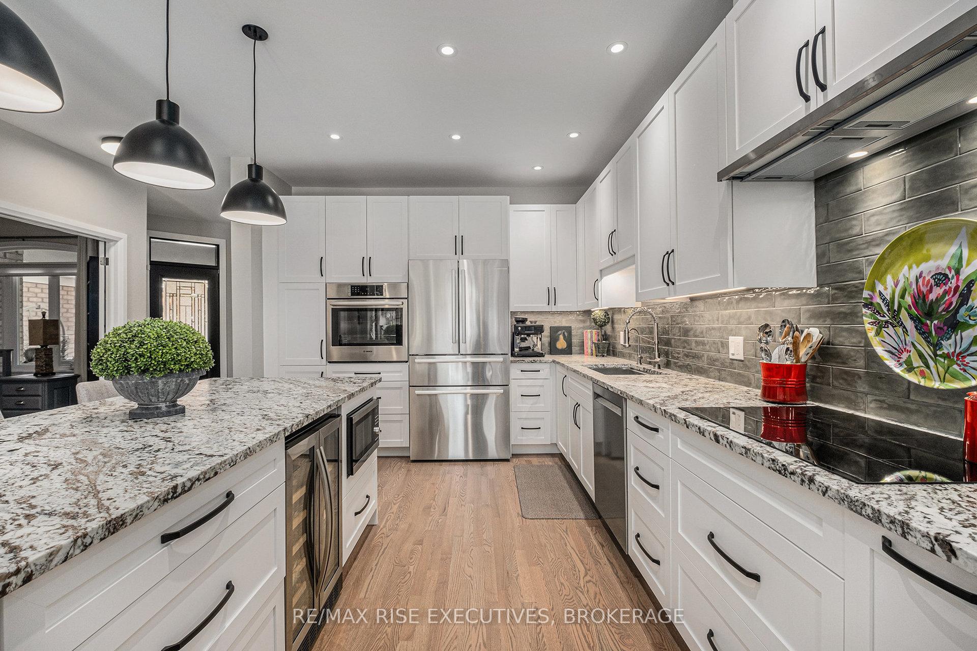 Photo 9 of 8 Kinmount Private, Ottawa, Kanata - Kanata Lakes/Heritage Hills — HOMEH