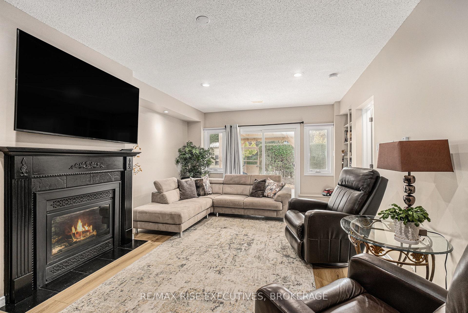 Photo 17 of 8 Kinmount Private, Ottawa, Kanata - Kanata Lakes/Heritage Hills — HOMEH