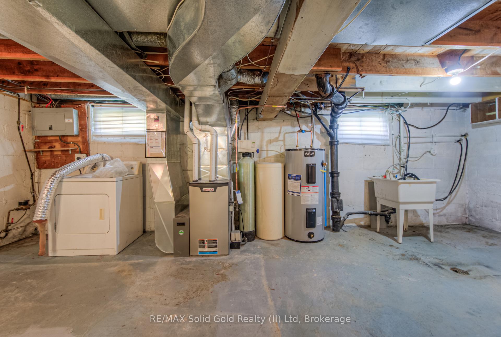 Photo 30 of 48 Barbara Crescent, Kitchener — HOMEH