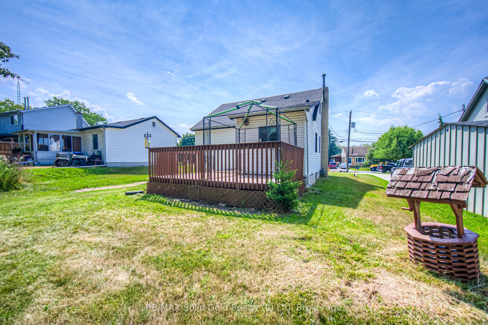 Photo 35 of 48 Barbara Crescent, Kitchener — HOMEH