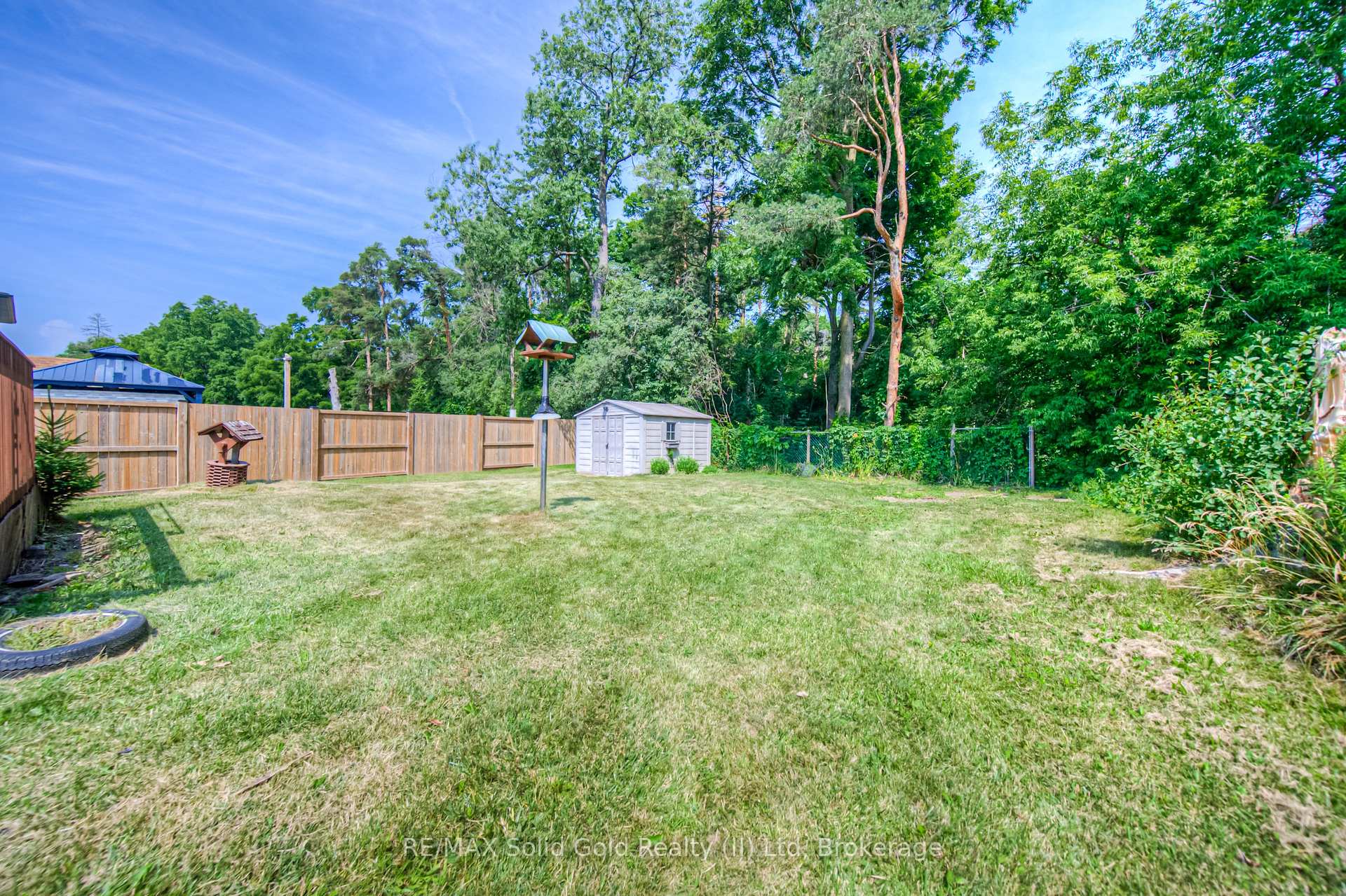 Photo 37 of 48 Barbara Crescent, Kitchener — HOMEH