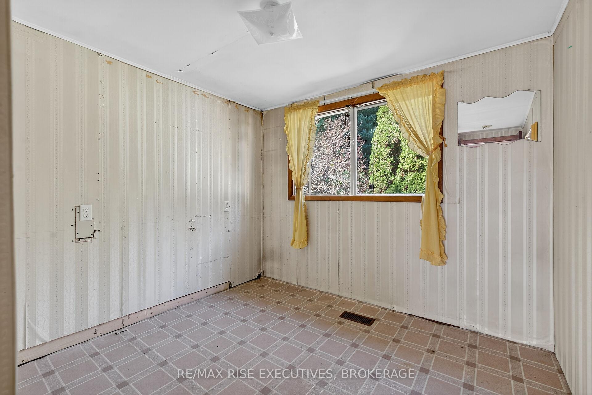 Photo 14 of 3602 Burnt Hills Road, Kingston, City North of 401 — HOMEH