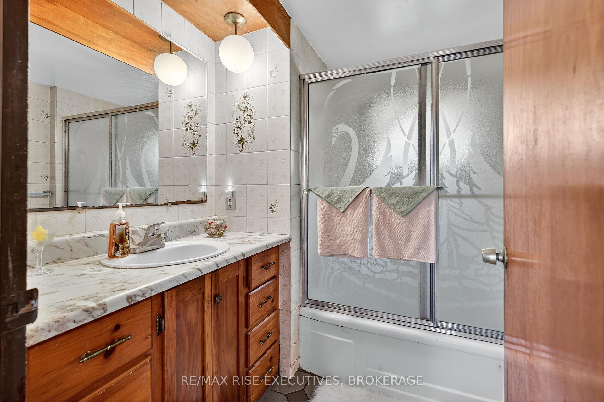 Photo 23 of 3602 Burnt Hills Road, Kingston, City North of 401 — HOMEH