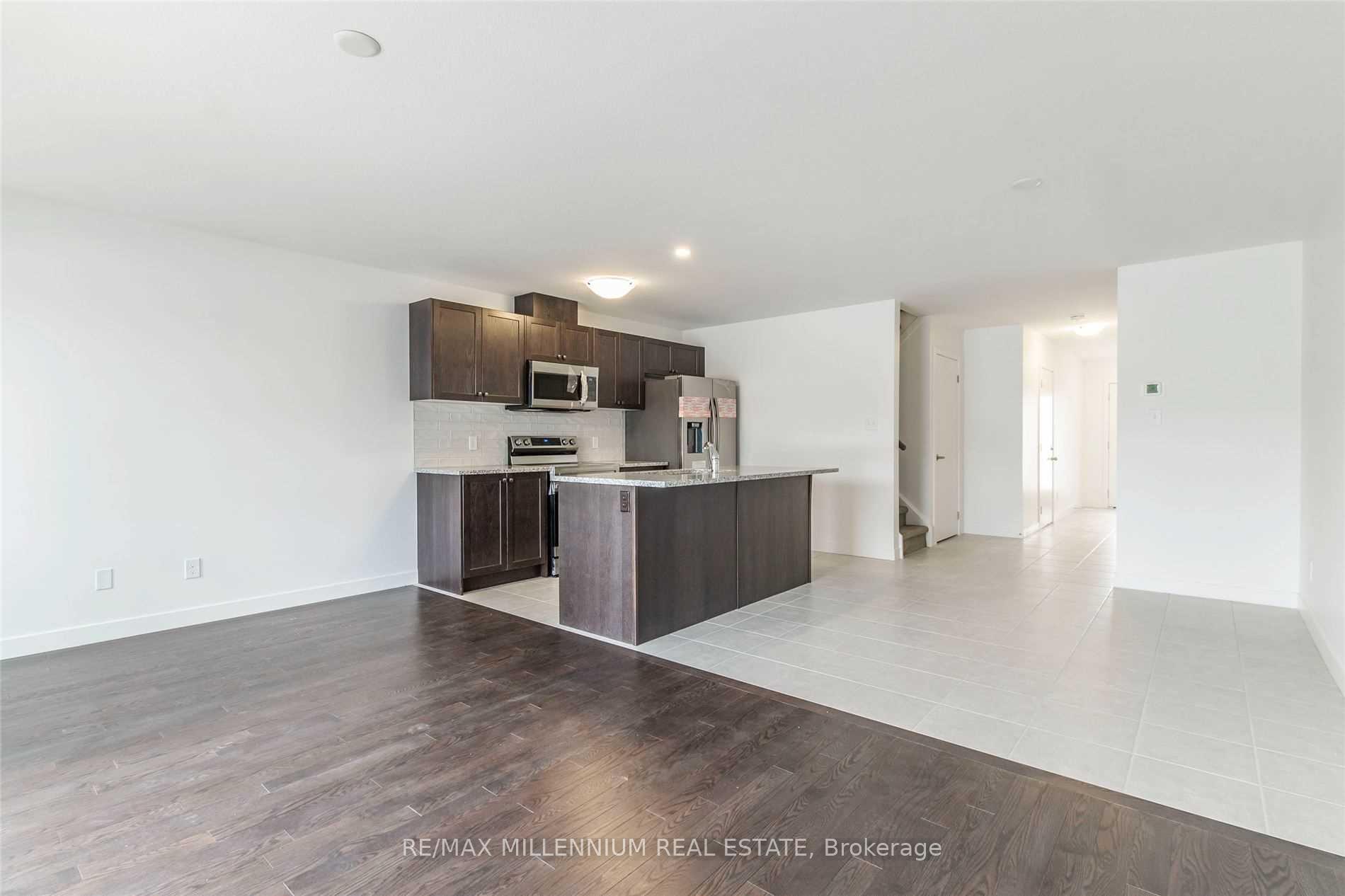 Photo 7 of 42 Pony Way, Kitchener — HOMEH