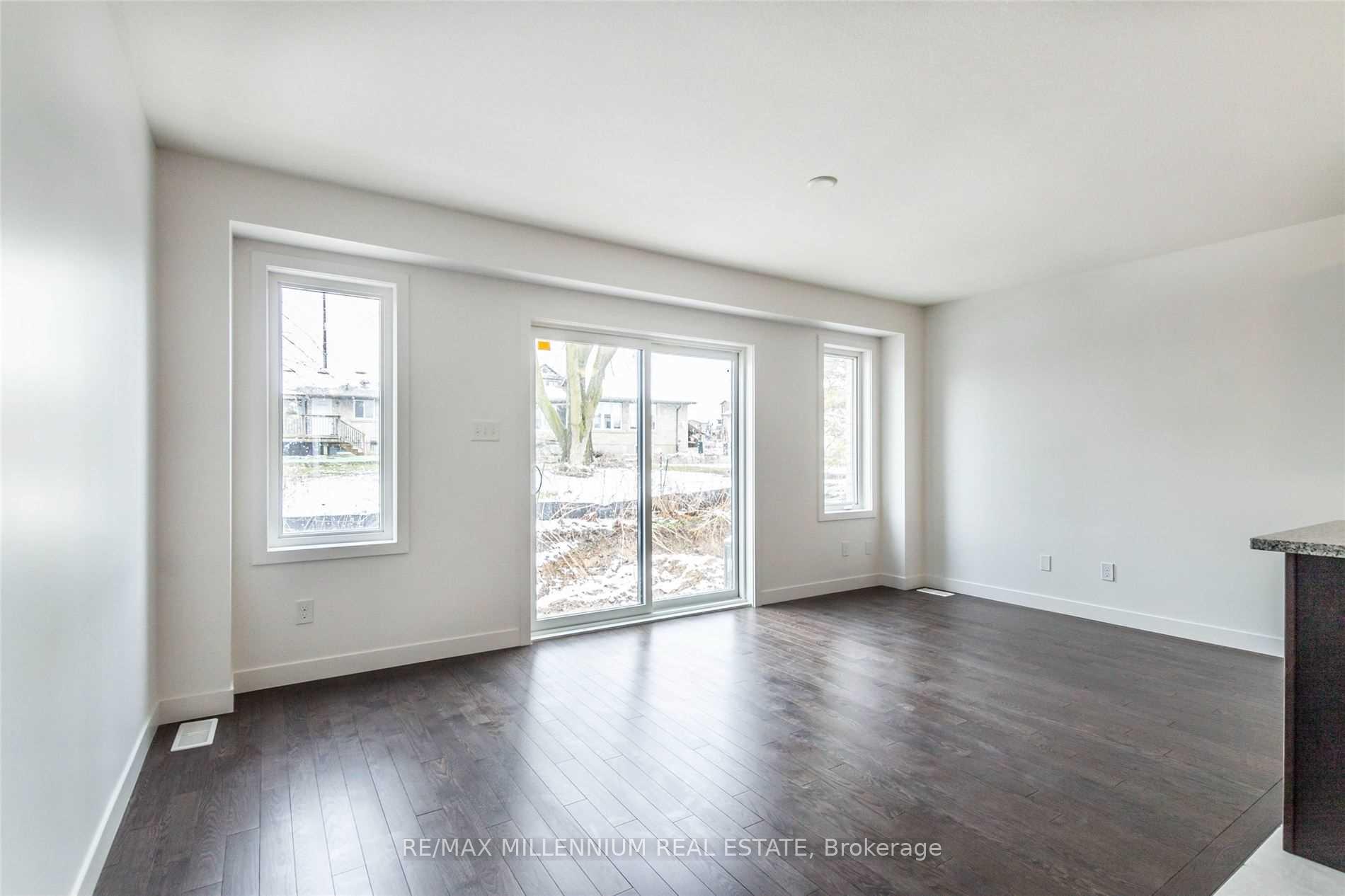 Photo 19 of 42 Pony Way, Kitchener — HOMEH