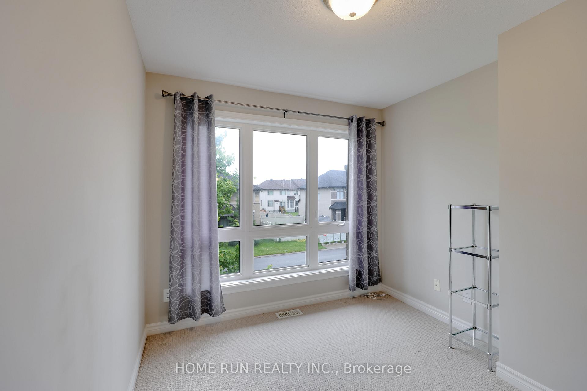 Photo 23 of 886 Fletcher Circle, Ottawa, Kanata - Kanata Lakes/Heritage Hills — HOMEH