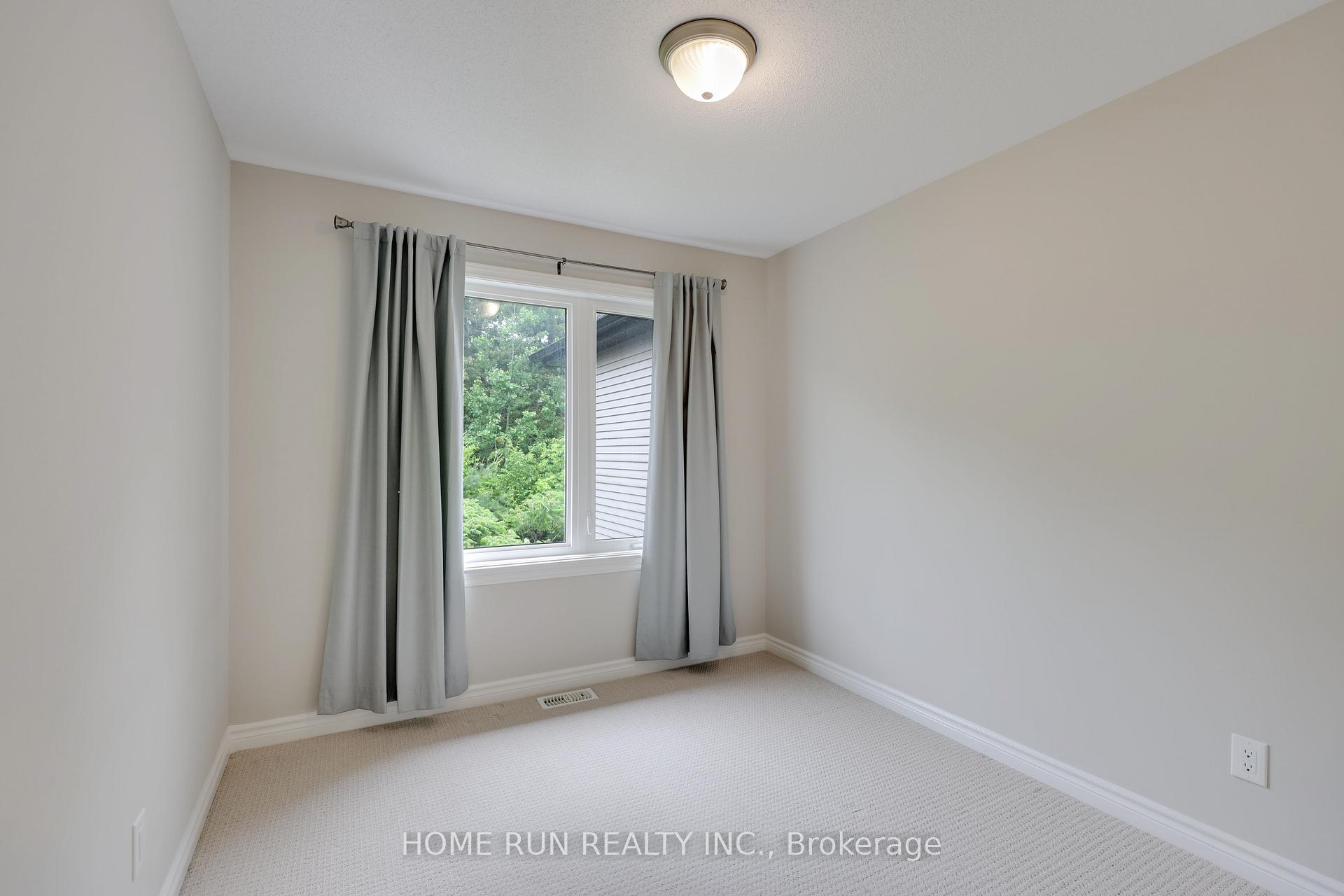 Photo 32 of 886 Fletcher Circle, Ottawa, Kanata - Kanata Lakes/Heritage Hills — HOMEH