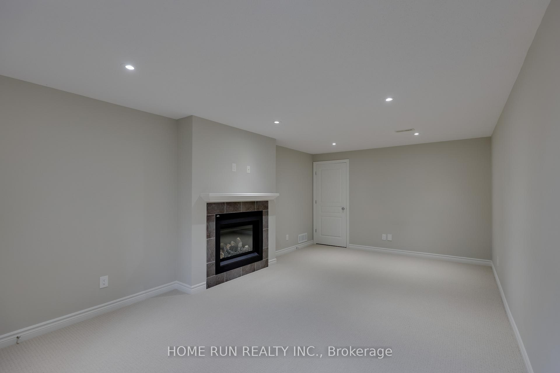 Photo 35 of 886 Fletcher Circle, Ottawa, Kanata - Kanata Lakes/Heritage Hills — HOMEH
