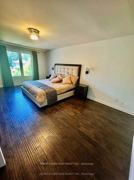 Photo 16 of 23 Holm Crescent, Markham, Aileen-Willowbrook — HOMEH