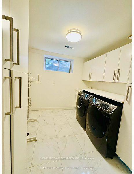 Photo 22 of 23 Holm Crescent, Markham, Aileen-Willowbrook — HOMEH
