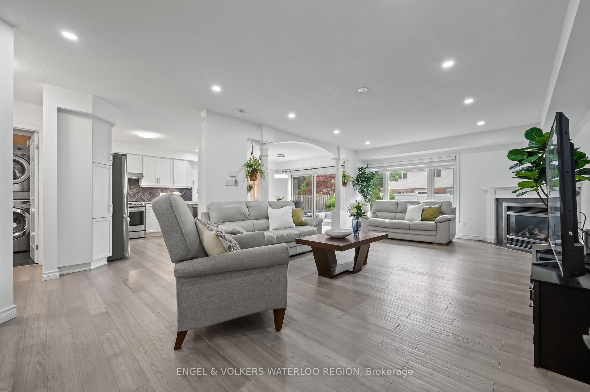 Photo 10 of 89 Winifred Street, Kitchener, Pioneer Tower West — HOMEH