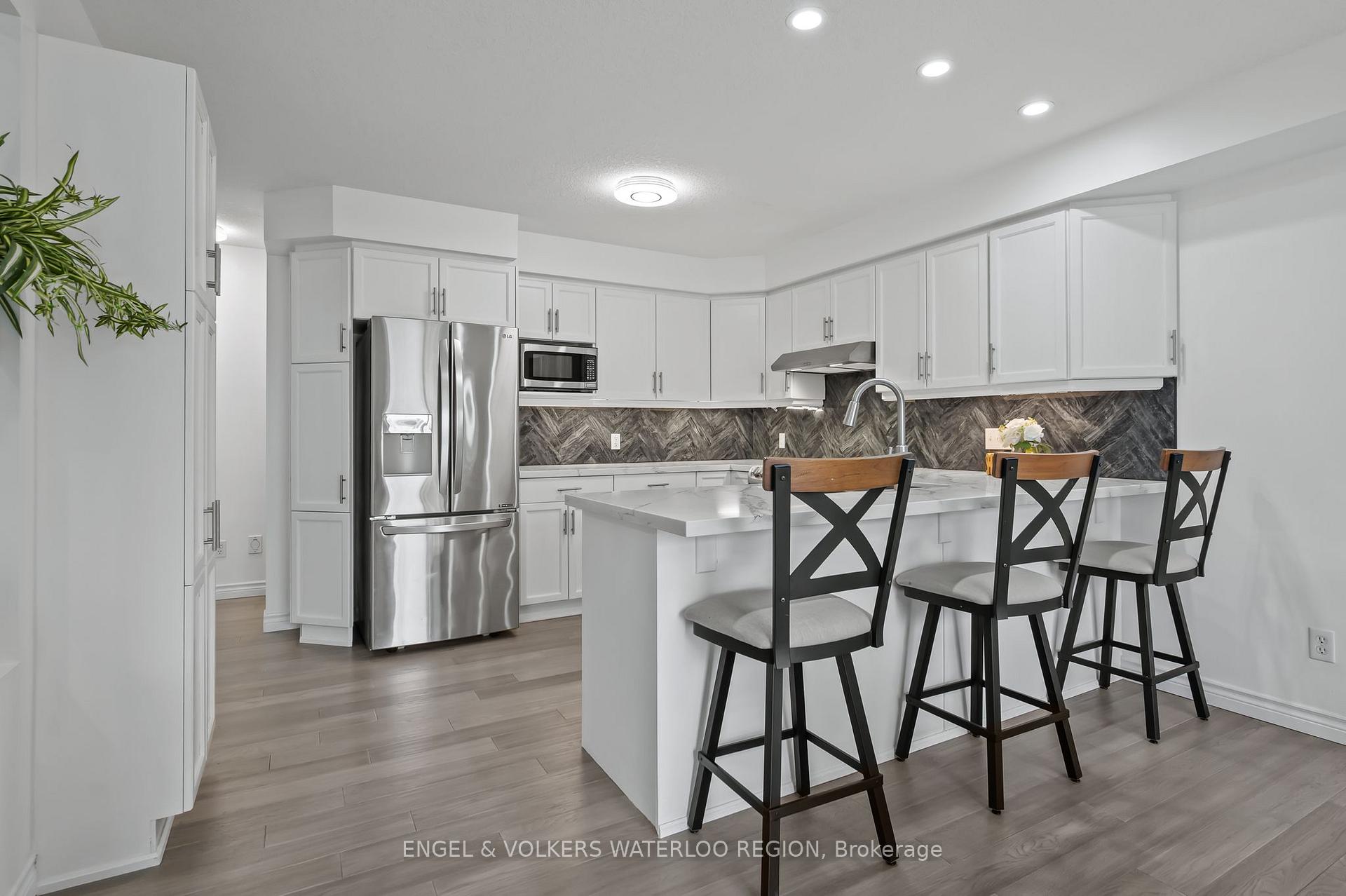 Photo 17 of 89 Winifred Street, Kitchener, Pioneer Tower West — HOMEH