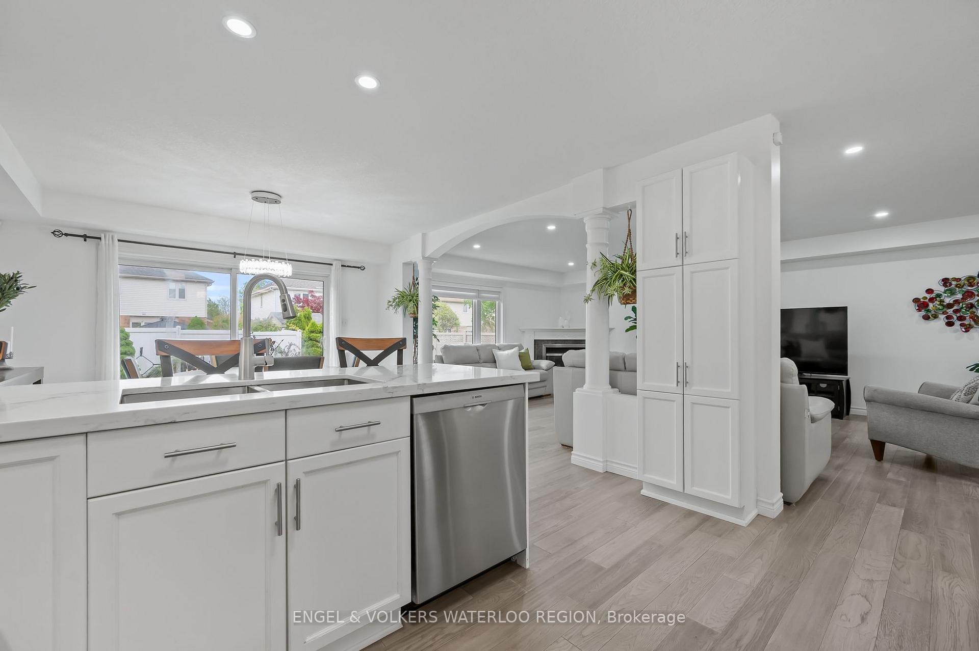 Photo 22 of 89 Winifred Street, Kitchener, Pioneer Tower West — HOMEH
